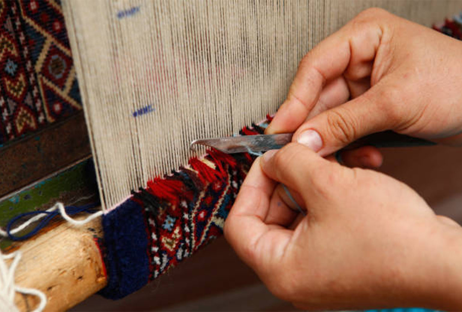 How is a Hand-Knotted Carpet Made?